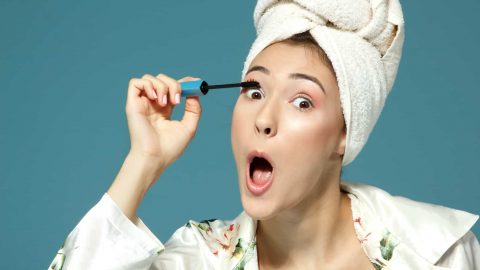 تجنبي هذه الأخطاء الشائعة لمنع تساقط رموشك