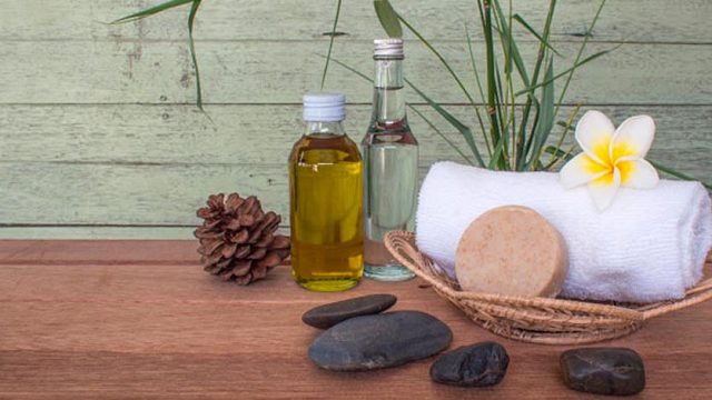 كيف نصنع مرطب طبيعي للاستحمام؟