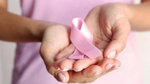 ماهي طرق الوقاية من الإصابة بسرطان الثدي عند المرأة