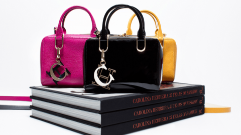 أناقتك كلاسيكية مع مجموعة حقائب Carolina Herrera