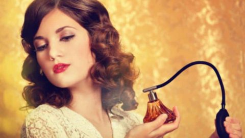 إليك أفضل الوصفات الطبيعية لتعطير الجسم