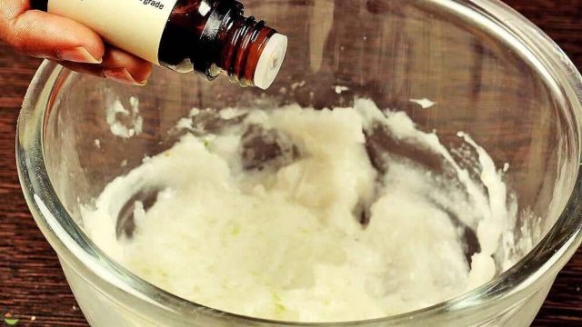 دللي نفسك مع لوشن حبوب اللقاح للجسم