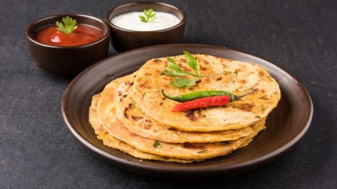 خطوات تجهيز الخبز الهندي