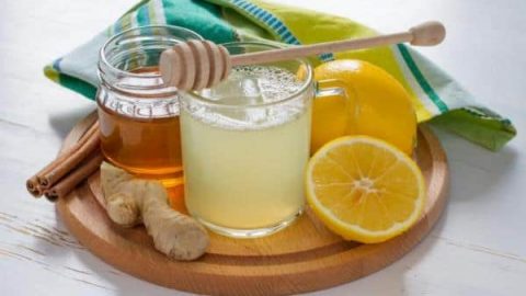 طريقة تحضير قناع الكركم والشاي المضاد للأكسدة