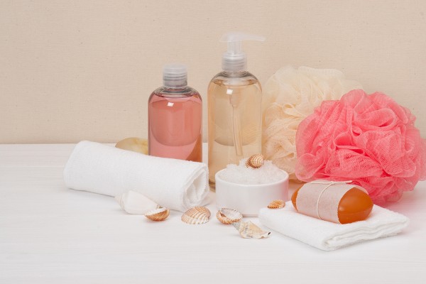 حضري بنفسك شاور الجل الخاص بك لتبييض البشرة