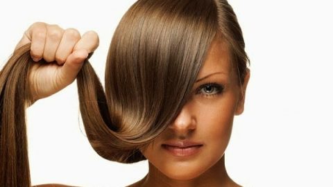 كيف تعالجين شعرك من التساقط خلال شهر واحد؟