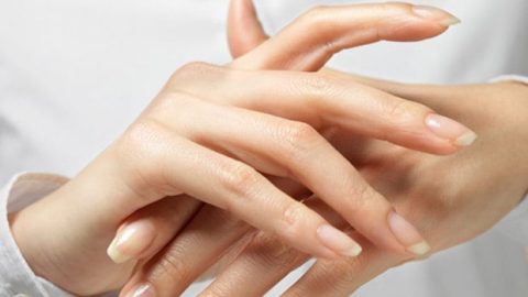 وصفة بسيطة لترطيب الجسم بعد الاستحمام