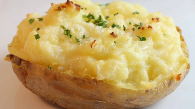 ألذ وصفة بطاطس مشوية في الفرن