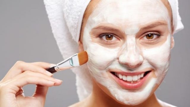 استخدمي النشا للعناية ببشرتك