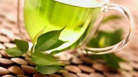 قناع الشاي الأخضر لترطيب البشرة