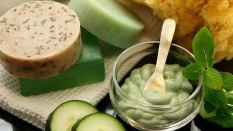 وصفة الزيت والخيار والبيض لتنعيم الشعر