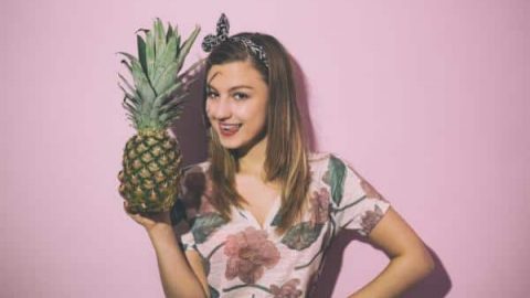 أقنعة الأناناس للعناية بالبشرة وغلق المسام