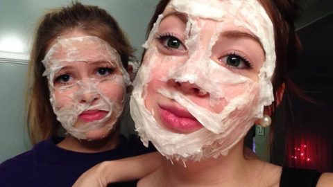 قناع الليمون وبياض البيض للبشرة الدهنية