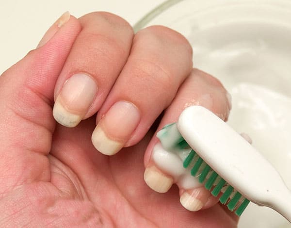 معجون الأسنان