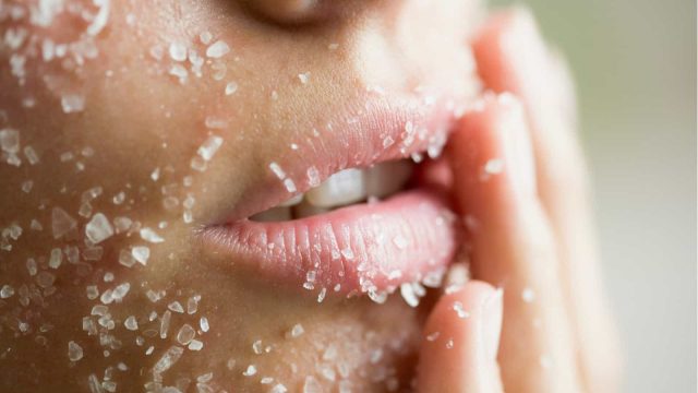 وصفة الموز والسكر لتقشير الجسم