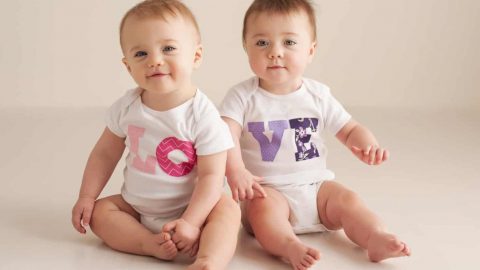 ماهي أسباب الحصول على توائم؟