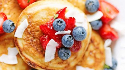 دللي أطفالك بوصفة البان كيك في فطور الصباح