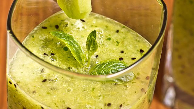 كيف تجهزين عصير الأناناس للتخلص من الوزن الزائد؟