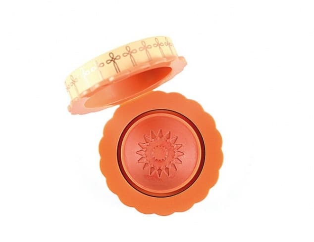 Benefit Majorette Peach Cream Blush