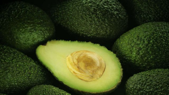 استخدمات تجميلية للأفوكادو