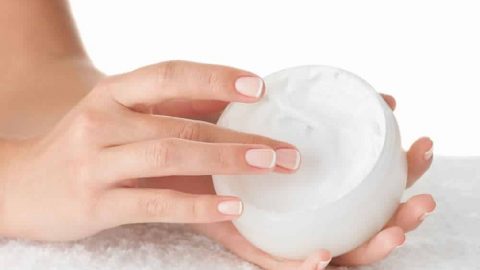 كريم اليدين المكافح للشيخوخة