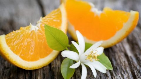 تعرفي على استخدامات ماء الزهر؟