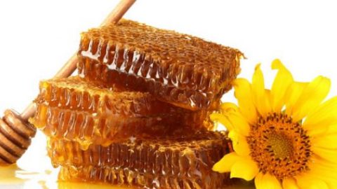 قناع العسل والشوفان لتخفيف التجاعيد