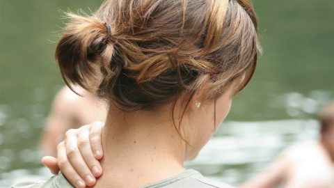 كيف تعالجين التينا الجلدية؟