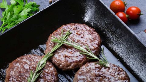 خطوات تجهيز لحم البرجر