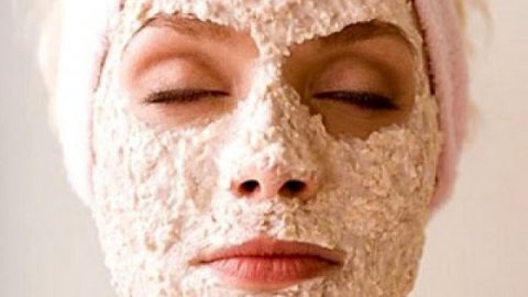 قناع الليمون والشوفان لتفتيح البشرة