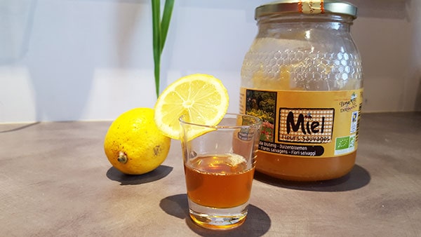 مقشر للبشرة المصابة بحب الشباب