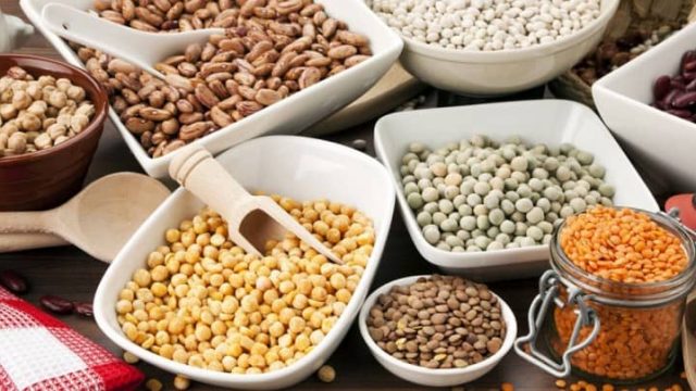 علاجات طبيعية للتخفيف من أعراض سن اليأس