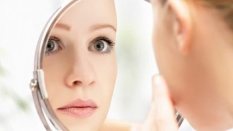 طريقة طبيعية للتخلص من زغب الوجه