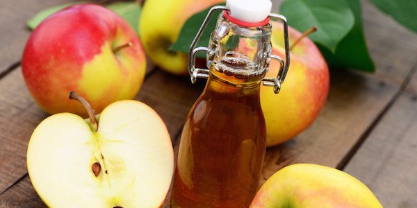 فوائد خل التفاح واستعمالاته على البشرة