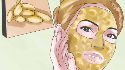 أقنعة الموز للعناية بالبشرة الجافة