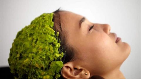 الأفوكادو يعيد المظهر الحيوي والصحي للشعر