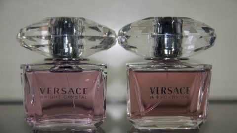 نصائح بسيطة للتمييز بين العطر الأصلي والمقلد