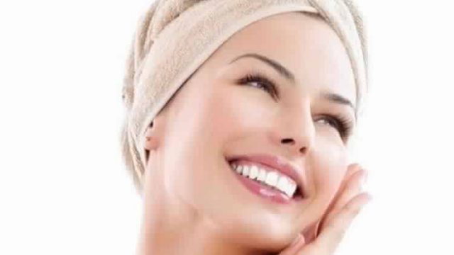 مكونات الحليب وفوائده على البشرة