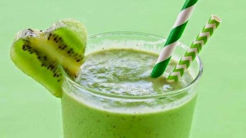 تناولي المشروب الأخضر لخسارة الوزن