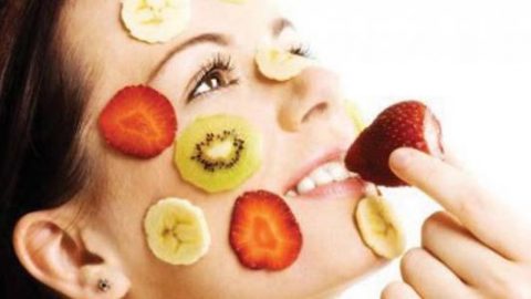 كيف نستخدم الخضر والفواكه للعناية بالبشرة؟