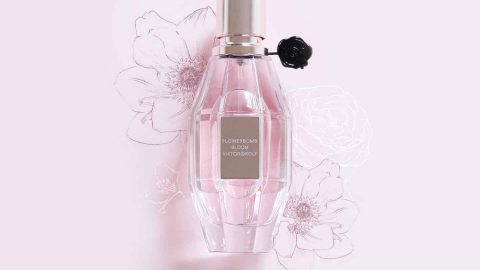 اكتشفي عطر Flowerbomb Bloom من Viktor&Rolf