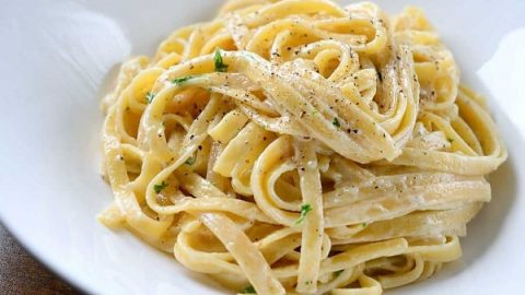 خطوات تجهيز مكرونة الفيتوتشيني