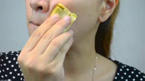 وصفة قشر الموز لمكافحة التجاعيد