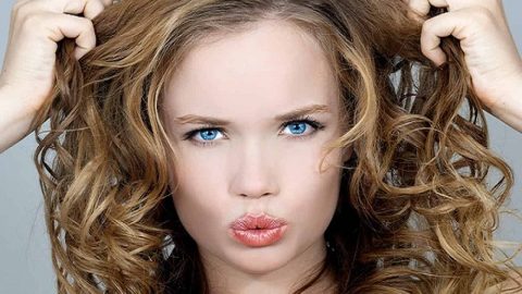 قولي وداعًا لقشرة الرأس بهذه الخلطة الطبيعية