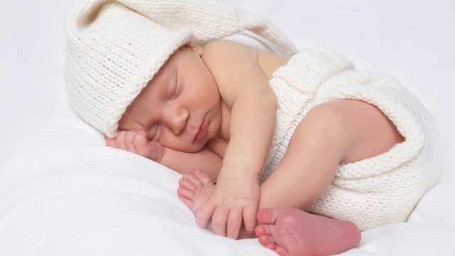 لا تقلقي من الحبوب لدى حديثي الولادة