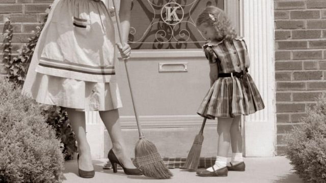 هل عليك اتباع كل نصائح الجدات عند تنظيف المنزل