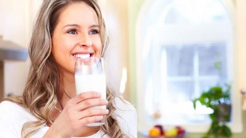 توقفي عن شرب الحليب في هذه الحالات