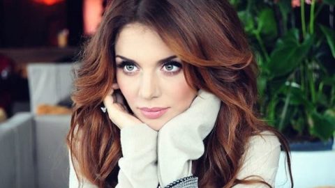 أفضل الأعشاب الطبيعية لتطويل الشعر وتكثيفه