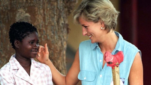 هذه الأسباب جعلت ليدي ديانا أميرة أحبها الجميع