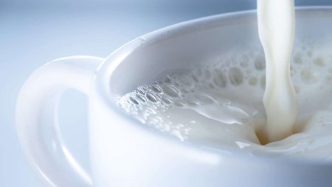 لهذا عليك تناول الكالسيوم بعد سن اليأس